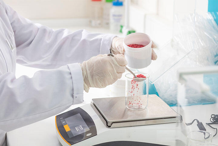 為什麼塑膠製品要交給專業的配色染色工廠？